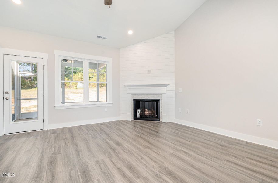 004_dsc07572-edit_535 004_dsc07572-edit_535