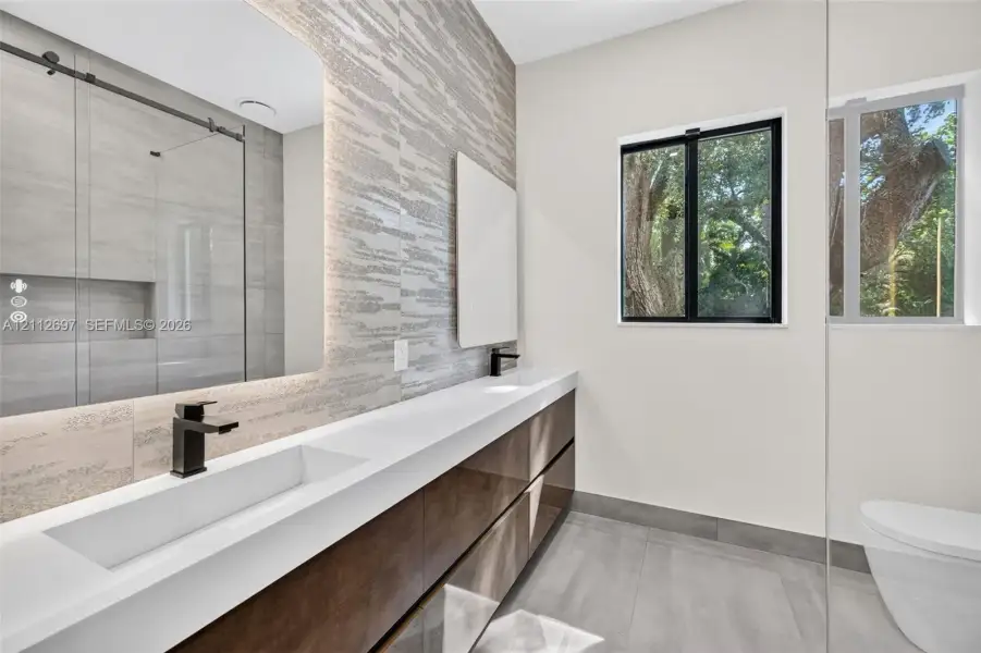 Furnished interior view inside a new home in , Fort Lauderdale (Image 16).