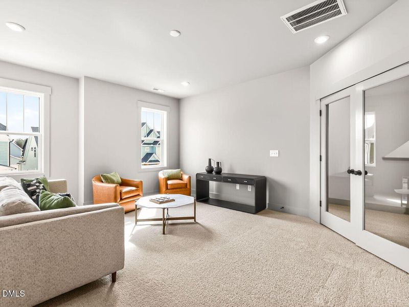 030-1280x960-bonus-room