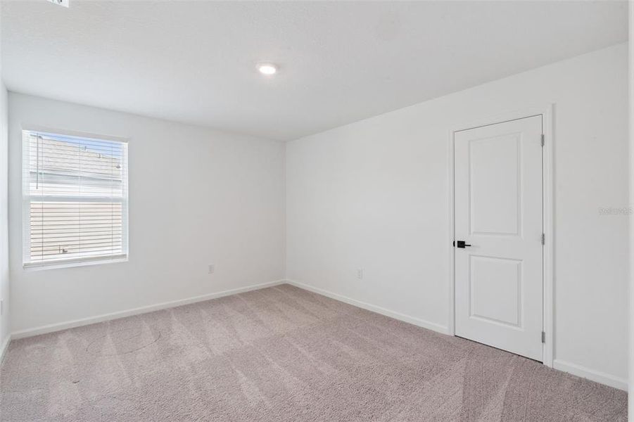 Spacious, unfurnished interior of a new home in , Groveland (Image 24).