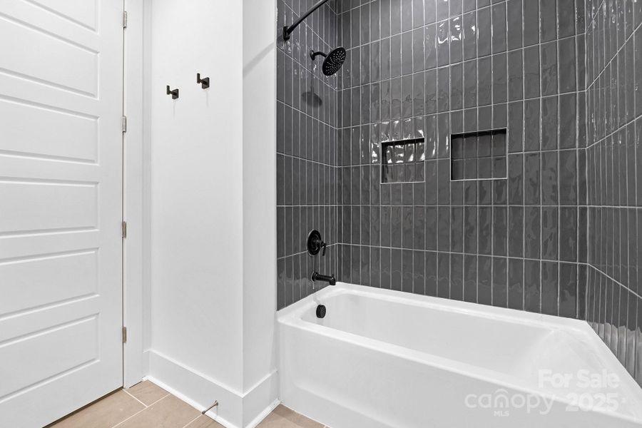 Image 44 of a home in .