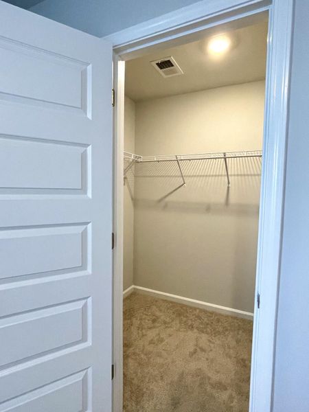Spacious, unfurnished interior of a new home in Lindera Preserve at Cane Bay Plantation, Summerville (Image 30). Spacious, unfurnished interior of a new home in Lindera Preserve at Cane Bay Plantation, Summerville (Image 30).