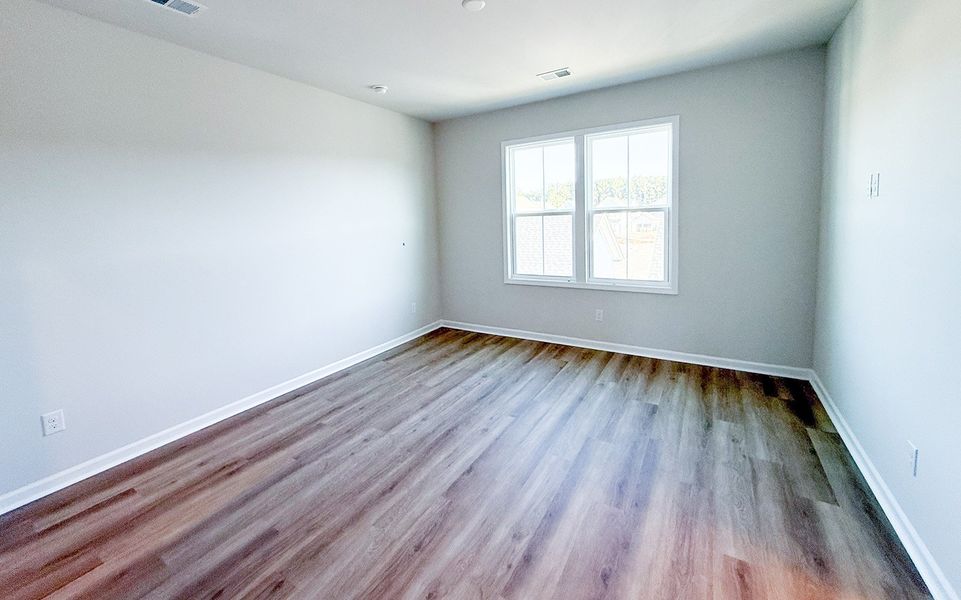 Spacious, unfurnished interior of a new home in Townhomes at Nexton, Summerville (Image 13).
