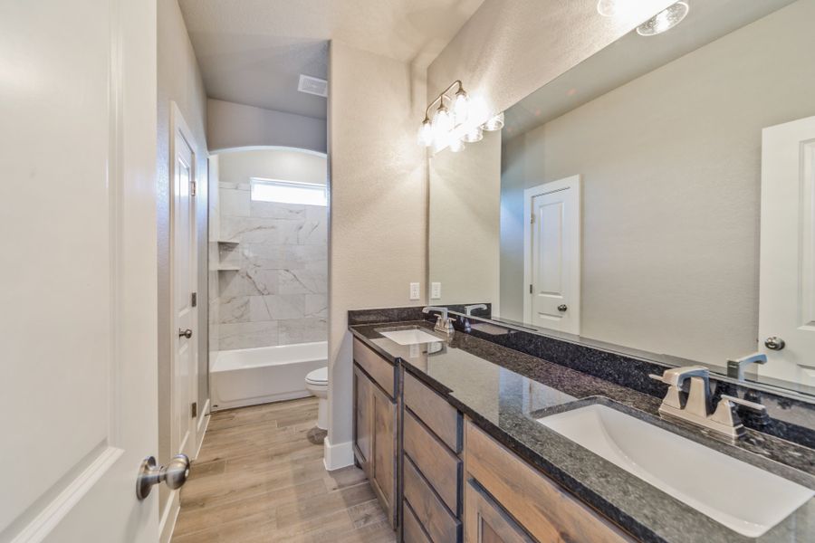 Representative furnished interior of a home built from the The Curran by Doug Parr Custom Homes in Kessler Farms, Brock (Image 8). Representative furnished interior of a home built from the The Curran by Doug Parr Custom Homes in Kessler Farms, Brock (Image 8).