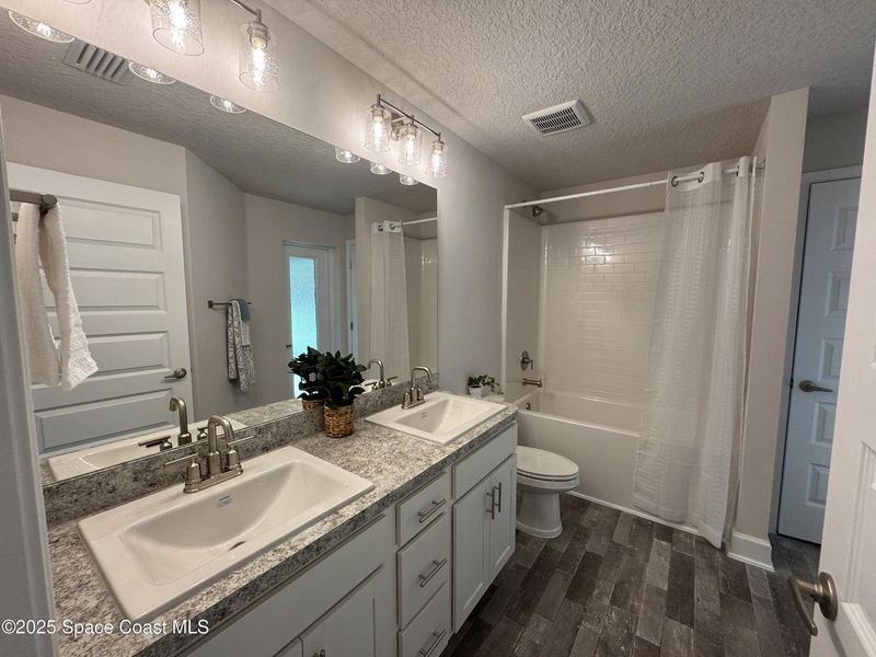 Furnished interior view inside a new home in Sebastian Highlands, Sebastian (Image 10).