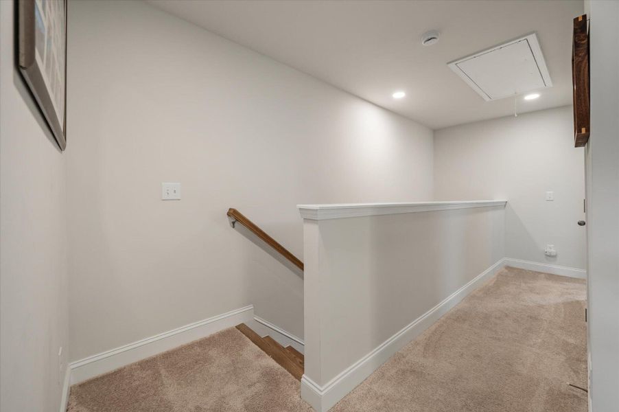 Spacious, unfurnished interior of a new home in , Summerville (Image 22).