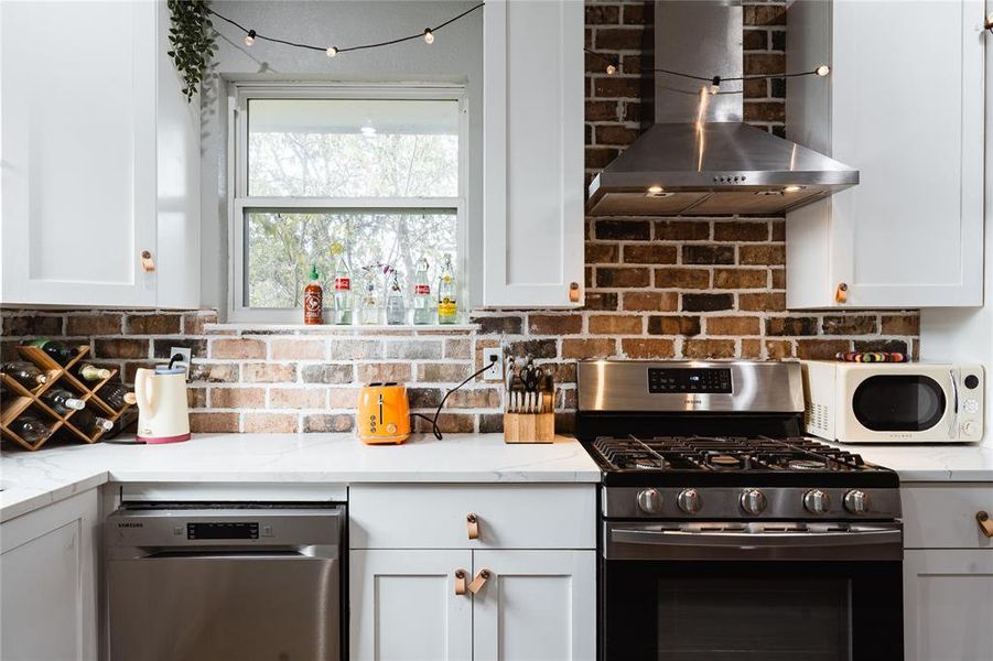 Furnished interior view inside a new home in , Fort Worth (Image 30). Furnished interior view inside a new home in , Fort Worth (Image 30).