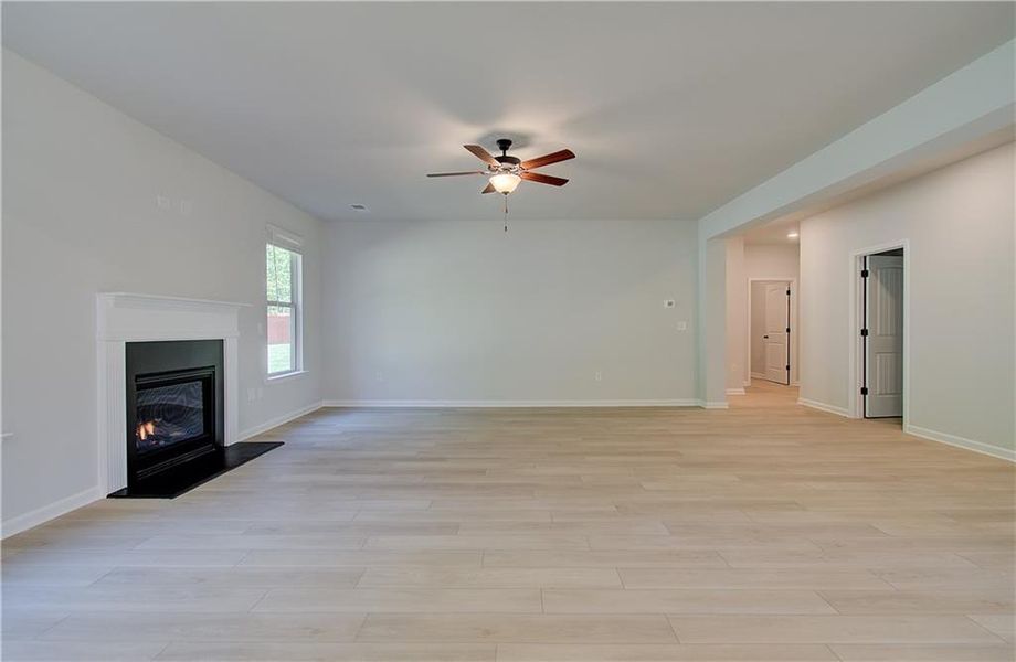 Spacious, unfurnished interior of a new home in Kingston, Locust Grove (Image 10).