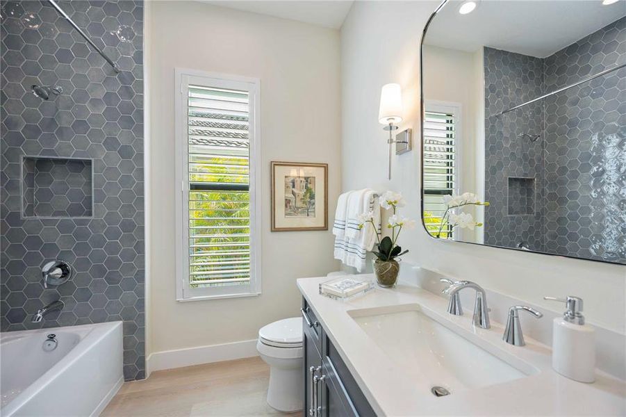 Furnished interior view inside a new home in Gran Place, Venice (Image 16).