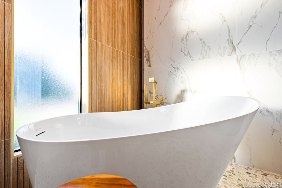 Close-up of interior finishes inside a home in , San Antonio (Image 20). Close-up of interior finishes inside a home in , San Antonio (Image 20).