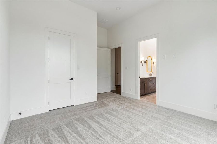 Spacious, unfurnished interior of a new home in , Weatherford (Image 33). Spacious, unfurnished interior of a new home in , Weatherford (Image 33).