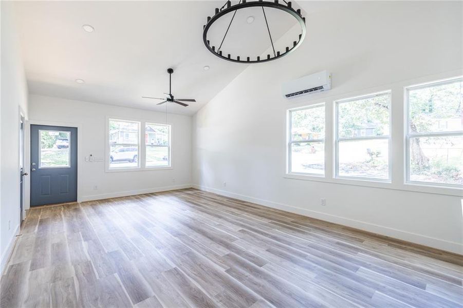 Spacious, unfurnished interior of a new home in , Atlanta (Image 19).