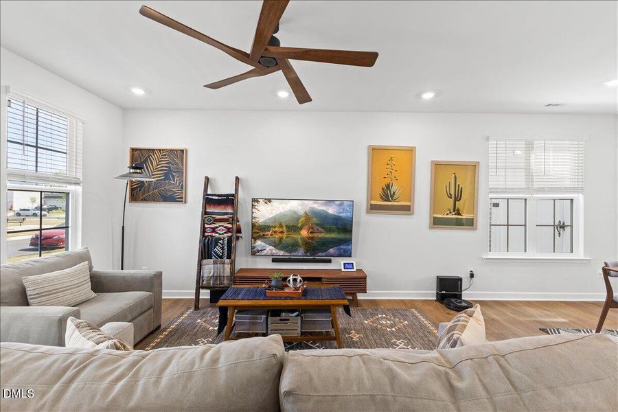 10-33 Pear Blossom Pkwy