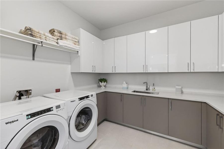 Furnished interior view inside a new home in The Dillon Buckhead, Atlanta (Image 36). Furnished interior view inside a new home in The Dillon Buckhead, Atlanta (Image 36).