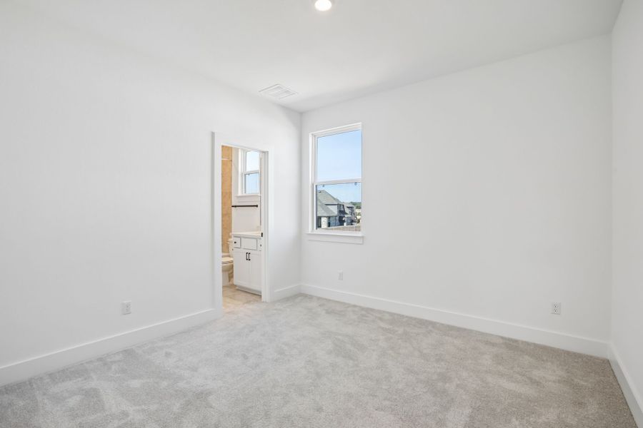 Representative unfurnished interior of a home built from the Anderson by Taylor Morrison in Travisso, Leander (Image 37).