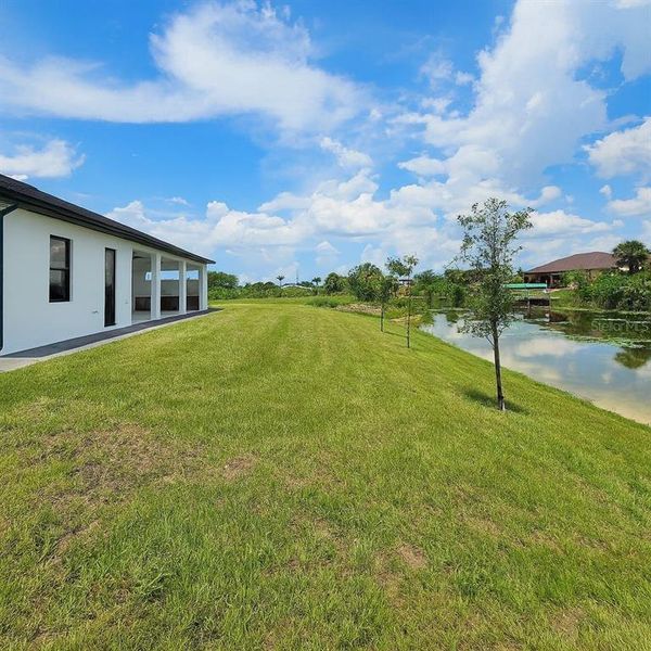 Exterior details and patio area of a home in , Cape Coral (Image 11).