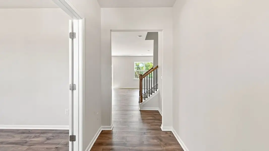 Spacious, unfurnished interior of a new home in Woodglen, Piedmont (Image 19). Spacious, unfurnished interior of a new home in Woodglen, Piedmont (Image 19).