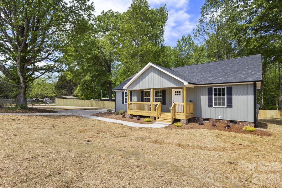 Exterior details and patio area of a home in , York (Image 3).