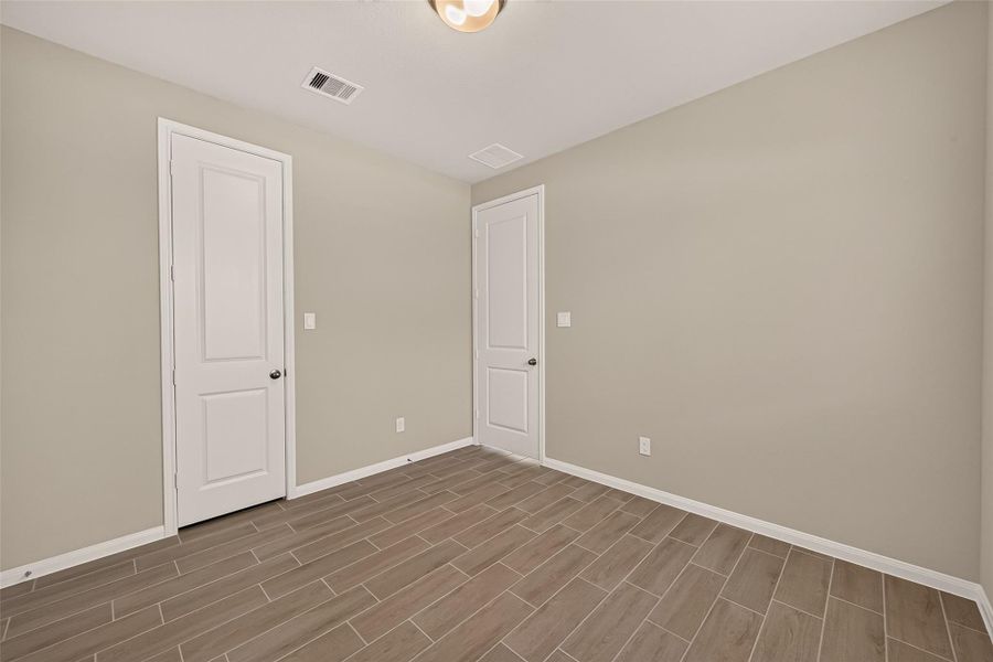 Spacious, unfurnished interior of a new home in , Richmond (Image 35).