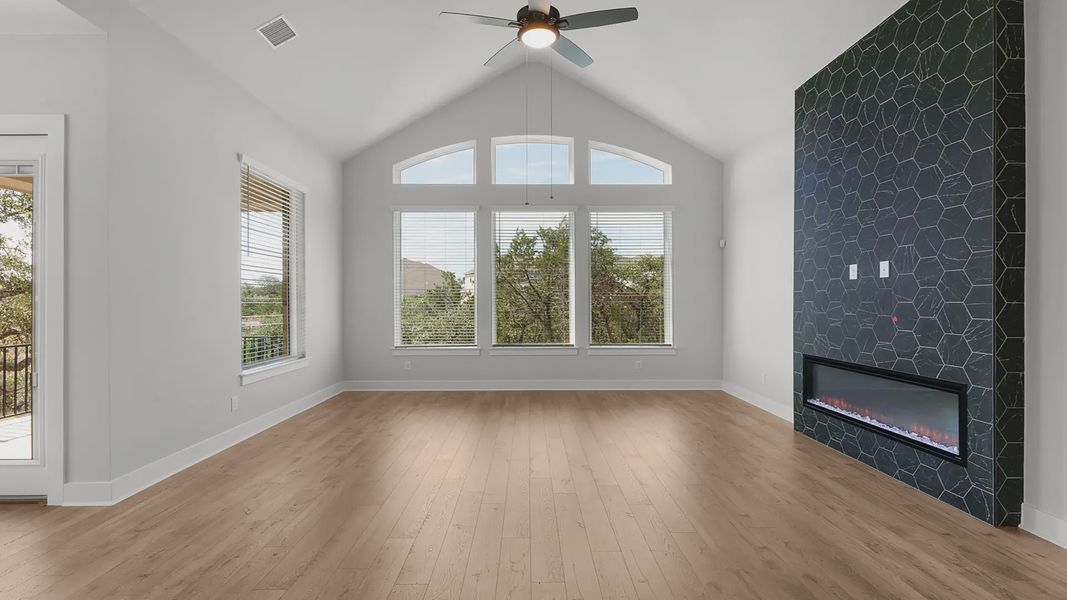 Representative unfurnished interior of a home built from the Mariah by Chesmar Homes in Newhaven, Manor (Image 14).