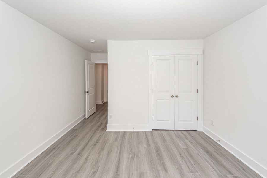 Spacious, unfurnished interior of a new home in , North Charleston (Image 36).