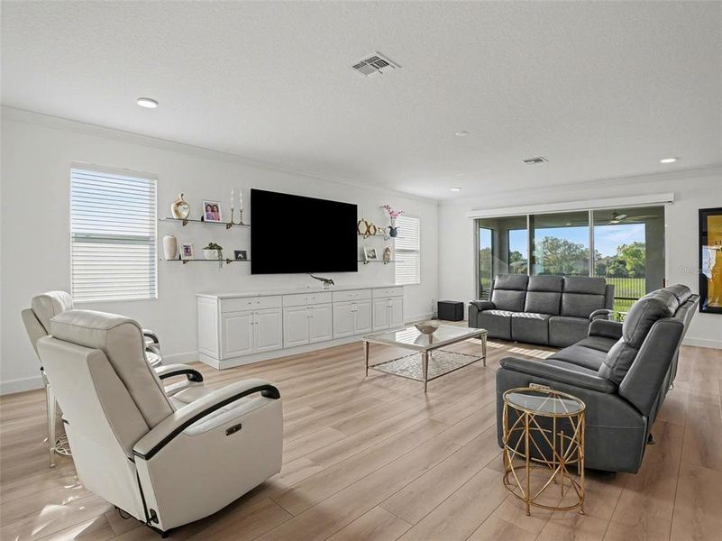 Furnished interior view inside a new home in , Oviedo (Image 7).