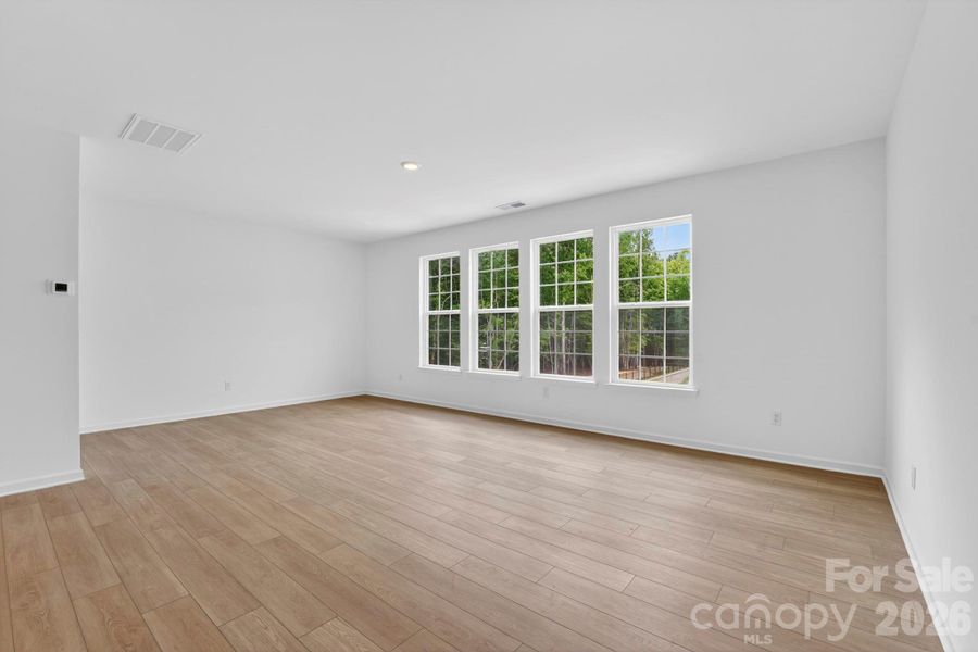Spacious, unfurnished interior of a new home in Village of Waxhaw, Waxhaw (Image 13).