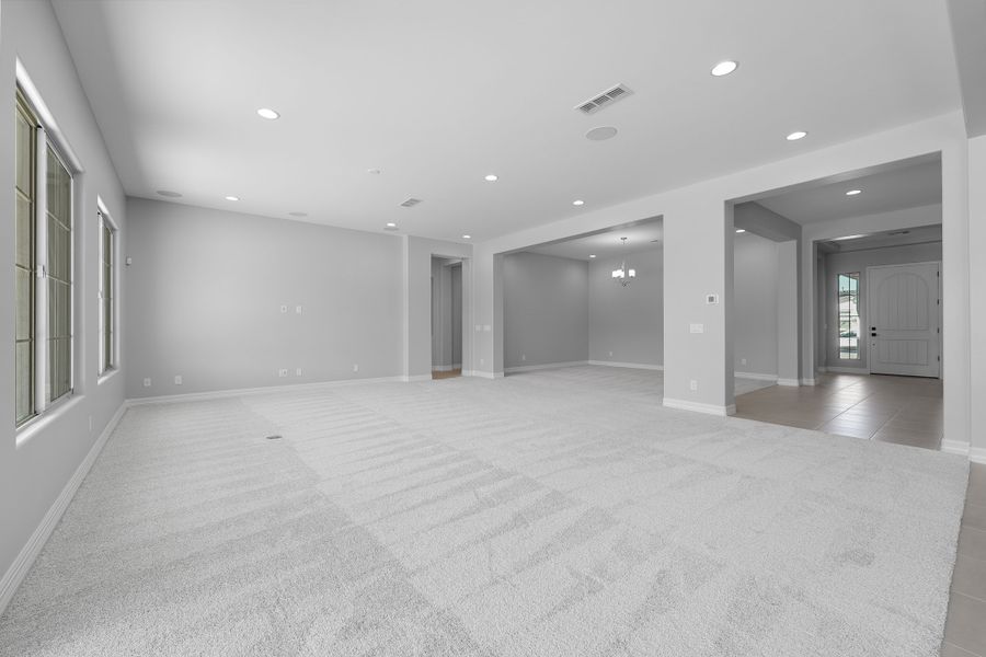 Spacious, unfurnished interior of a new home in Ellsworth Ranch, Queen Creek (Image 37). Spacious, unfurnished interior of a new home in Ellsworth Ranch, Queen Creek (Image 37).