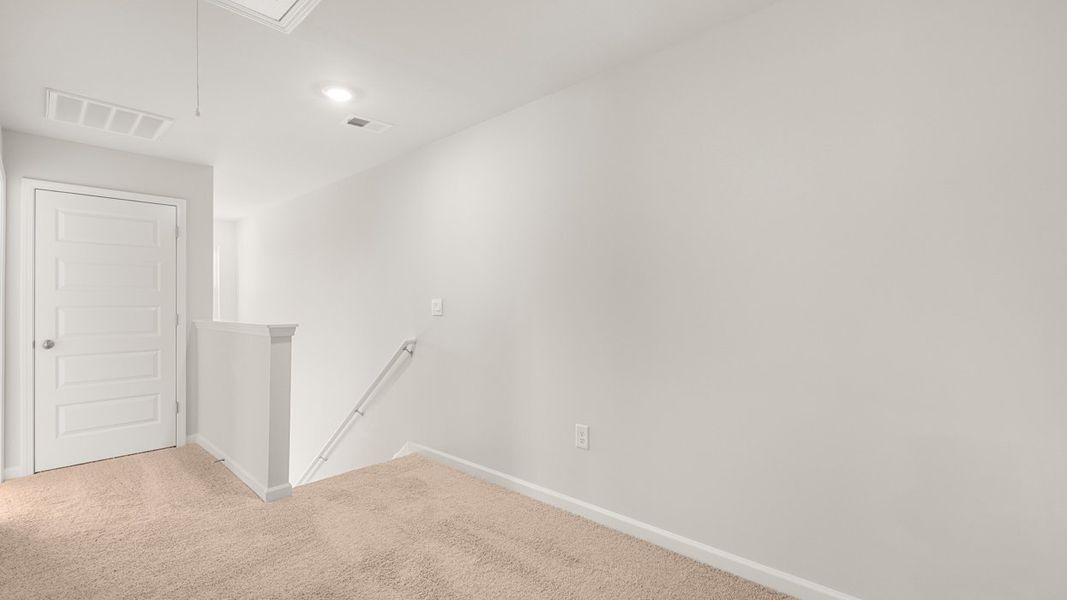 Spacious, unfurnished interior of a new home in Weatherstone, Grovetown (Image 28).