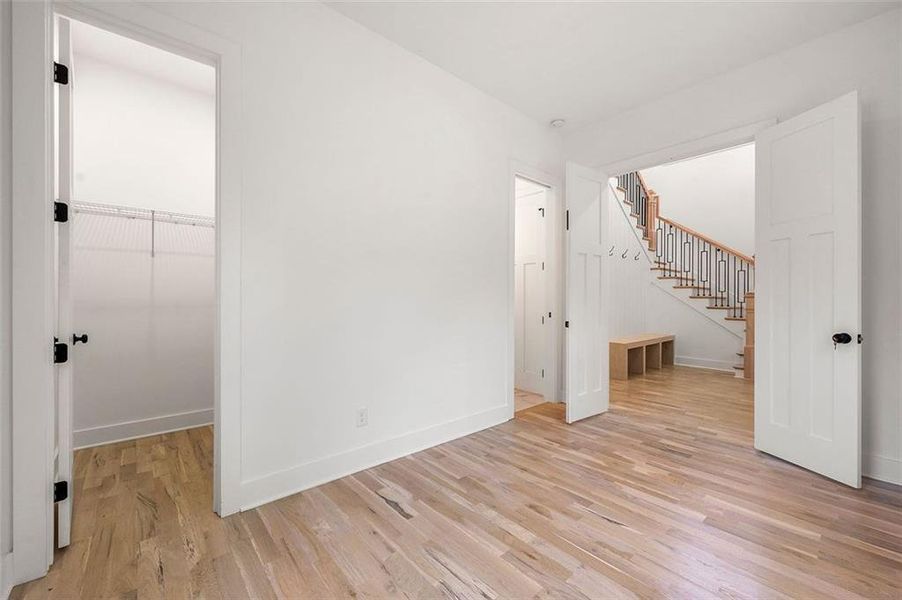 Spacious, unfurnished interior of a new home in , Atlanta (Image 14). Spacious, unfurnished interior of a new home in , Atlanta (Image 14).