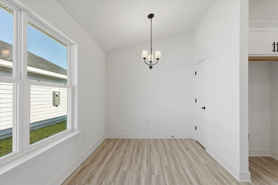 Spacious, unfurnished interior of a new home in Kirkland Farms, Alachua (Image 20).