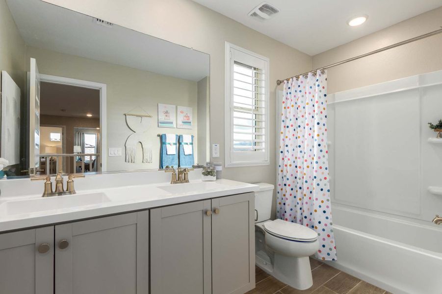 Bathroom 3 | Prescott | The Villages at North Copper Canyon – Valley Series | New homes in Surprise, Arizona | Landsea Homes