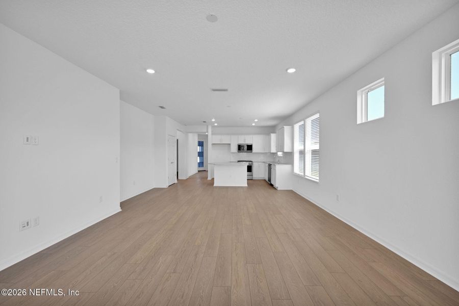 Spacious, unfurnished interior of a new home in Del Webb Wildlight, Yulee (Image 23). Spacious, unfurnished interior of a new home in Del Webb Wildlight, Yulee (Image 23).