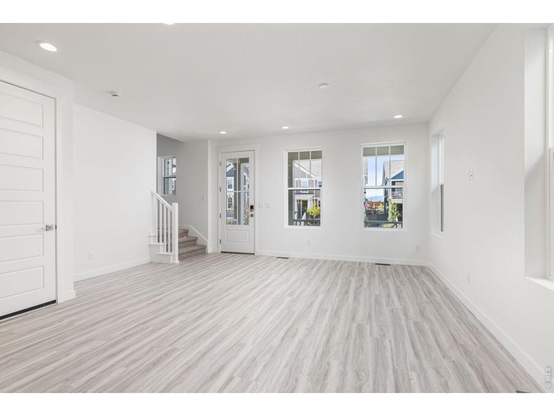 Spacious, unfurnished interior of a new home in Westerly, Erie (Image 10).