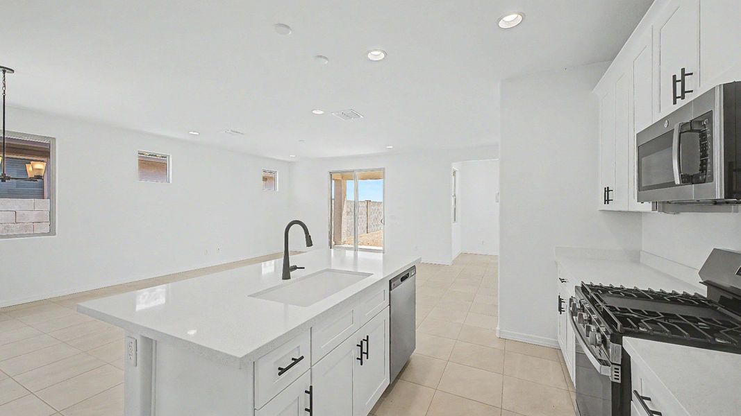 Furnished interior view inside a new home in The Lakes at Rancho El Dorado, Maricopa (Image 15).