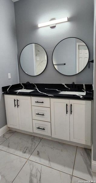 Furnished interior view inside a new home in , Eagle Pass (Image 5).