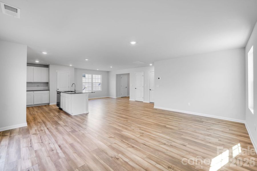Spacious, unfurnished interior of a new home in Cleveland Hill, Shelby (Image 17).