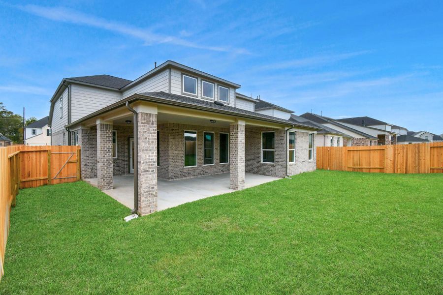 Come and see this spacious backyard with its beautiful covered patio. There is plenty of room for the kids to play and adults to relax. Perfect for your outdoor living space, patio furniture, bbq pit, and so much more. The possibilities are endless! Come and see this spacious backyard with its beautiful covered patio. There is plenty of room for the kids to play and adults to relax. Perfect for your outdoor living space, patio furniture, bbq pit, and so much more. The possibilities are endless!