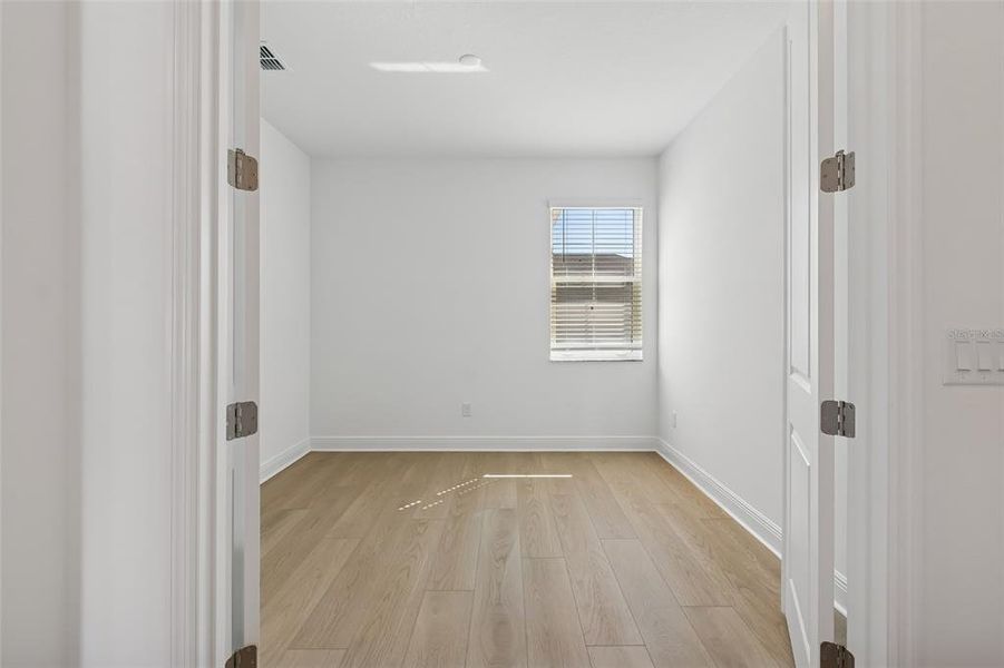 Spacious, unfurnished interior of a new home in SeaFlower, Bradenton (Image 19). Spacious, unfurnished interior of a new home in SeaFlower, Bradenton (Image 19).