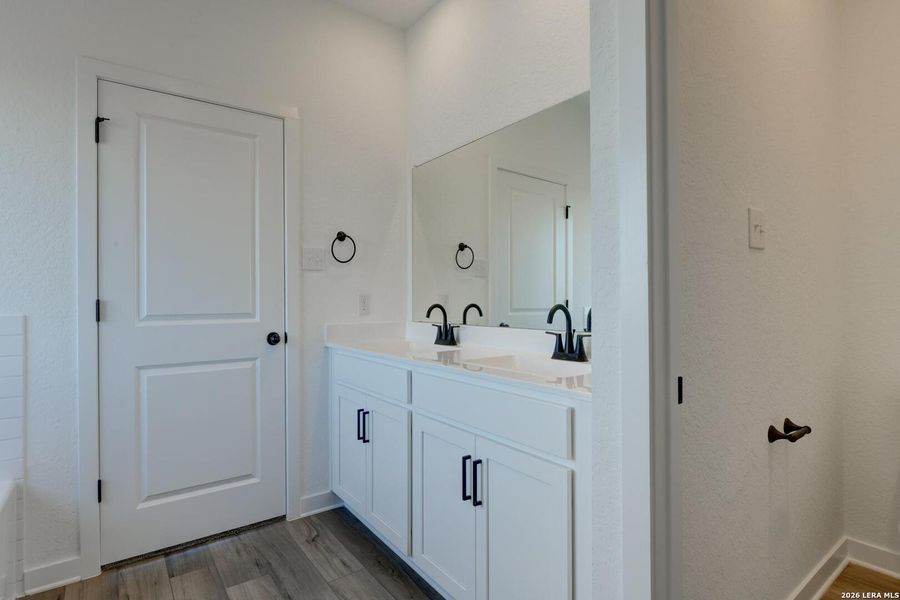 Furnished interior view inside a new home in Cordova Trails, Seguin (Image 8).