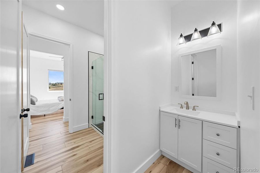 Image 47 of a home in .