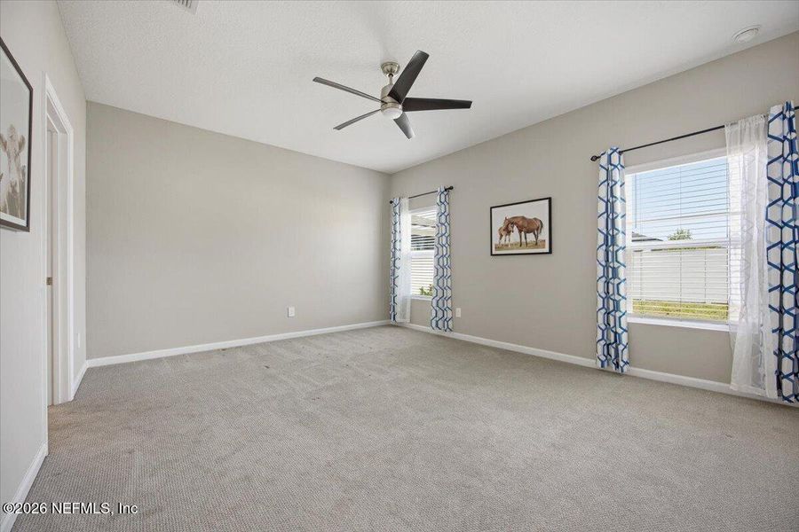 Spacious, unfurnished interior of a new home in Cordova Palms, St. Augustine (Image 9).