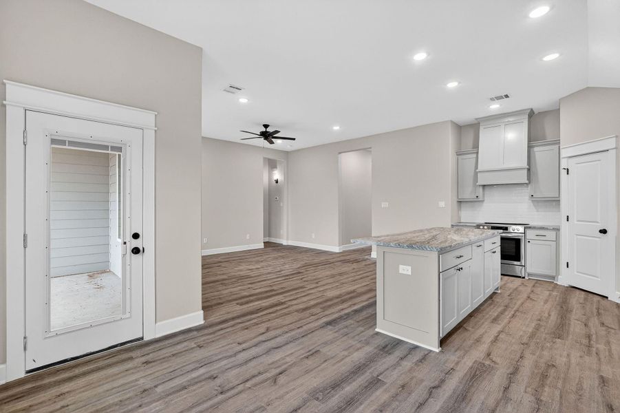 Image 30 of a home in .