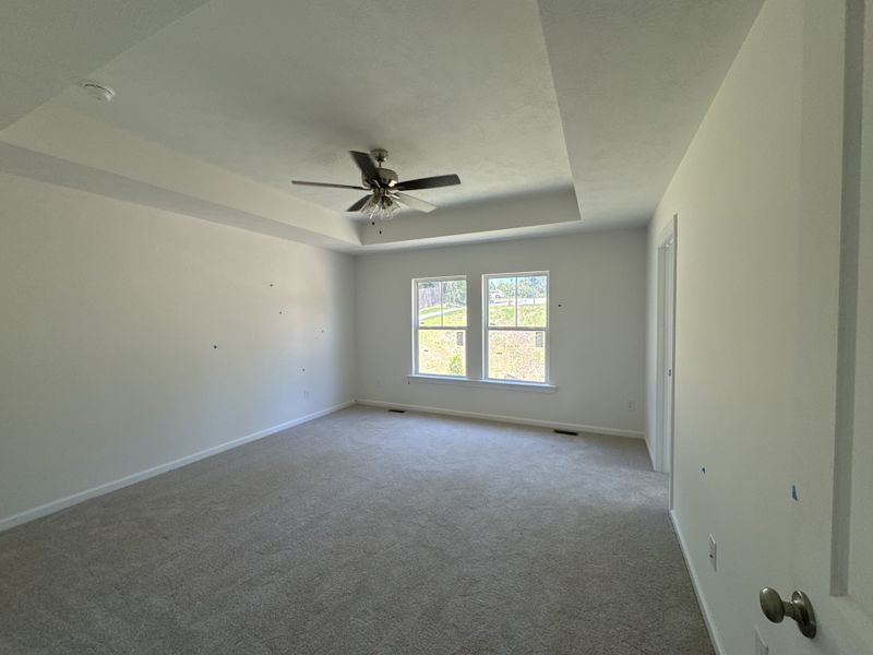 Spacious, unfurnished interior of a new home in Forrest Bluff, North Augusta (Image 11).