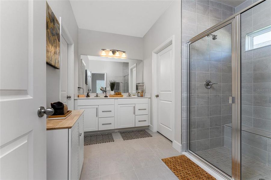 Furnished interior view inside a new home in , Port Charlotte (Image 35).