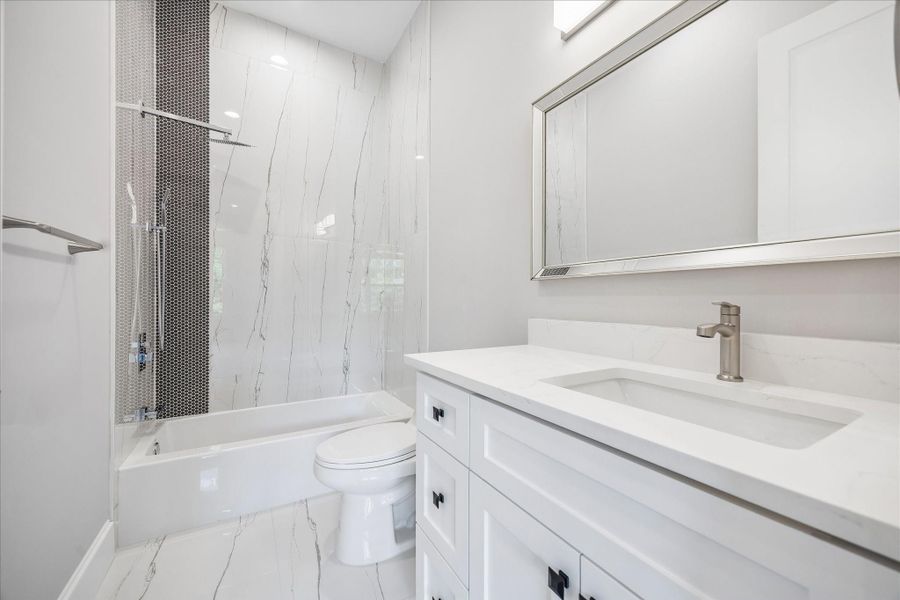 Furnished interior view inside a new home in , Houston (Image 10).