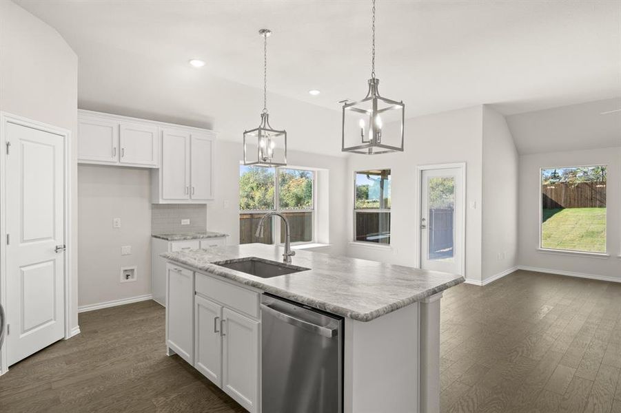 513 Waterford Park- Kitchen-4 513 Waterford Park- Kitchen-4