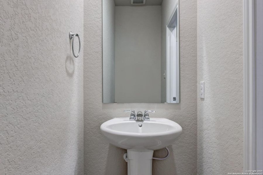 Image 38 of a home in Meadows at Hennersby Hollow 40's.