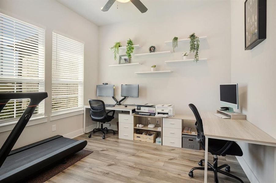 Furnished interior view inside a new home in Creekview Addition, Van Alstyne (Image 14). Furnished interior view inside a new home in Creekview Addition, Van Alstyne (Image 14).