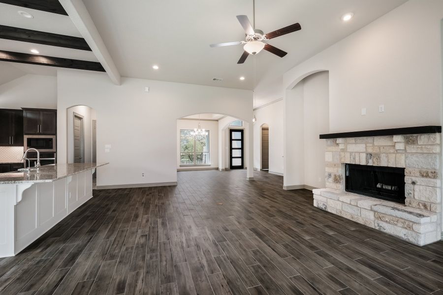 Representative unfurnished interior of a home built from the The Scottsdale 5500 by Whitestone Custom Homes in Johnson Ranch, Bulverde (Image 36). Representative unfurnished interior of a home built from the The Scottsdale 5500 by Whitestone Custom Homes in Johnson Ranch, Bulverde (Image 36).